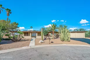 8430 E Albion Pl, Tucson, AZ 85715 - Photo 2
