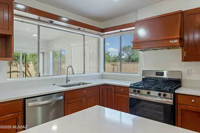 8430 E Albion Place, Tucson, AZ 85715 - Photo 16