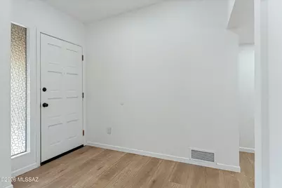 8430 E Albion Place, Tucson, AZ 85715 - Photo 6