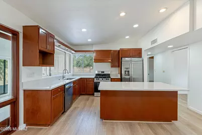 8430 E Albion Place, Tucson, AZ 85715 - Photo 14