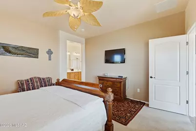 550 W Astruc Drive, Green Valley, AZ 85614 - Photo 18