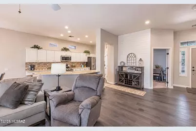 5231 W Winding Desert Drive, Marana, AZ 85658 - Photo 10