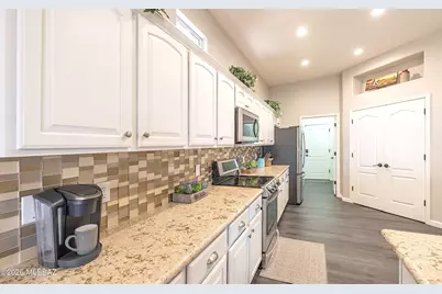 5231 W Winding Desert Drive, Marana, AZ 85658 - Photo 8