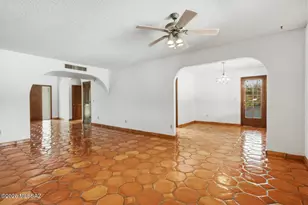 7021 N Giaconda Way, Tucson, AZ 85704 - Photo 18