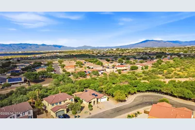 4895 E Silverpuffs Way, Tucson, AZ 85756 - Photo 4