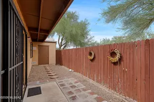 8905 E Calle Norlo, Tucson, AZ 85710 - Photo 24