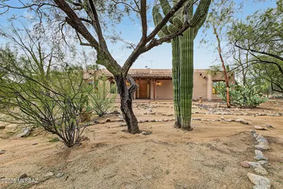 11201 E Hash Knife Circle, Tucson, AZ 85749 - Photo 4