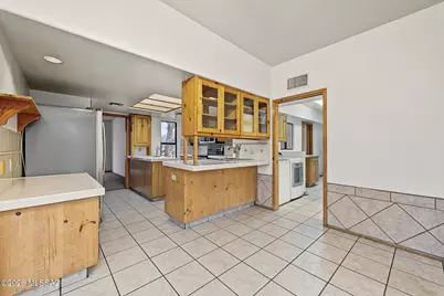 11201 E Hash Knife Circle, Tucson, AZ 85749 - Photo 14