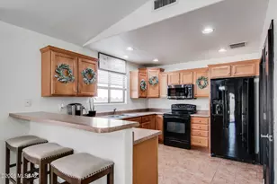 6968 S Spring Walk Dr, Tucson, AZ 85757 - Photo 6