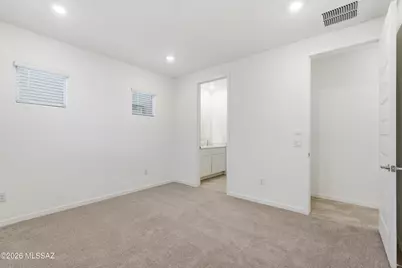 8774 S Circulo Generoso, Vail, AZ 85641 - Photo 16