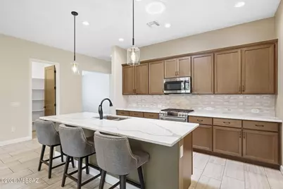 39548 S Summerwood Drive, Saddlebrooke, AZ 85739 - Photo 2