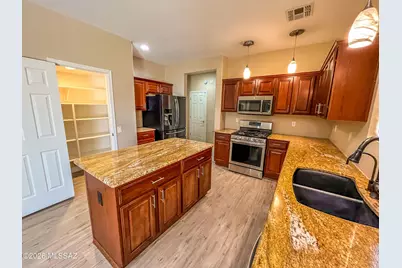 879 W Via De Gala, Sahuarita, AZ 85629 - Photo 10