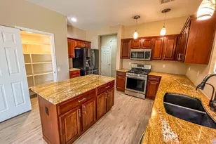879 W Via De Gala, Sahuarita, AZ 85629 - Photo 10