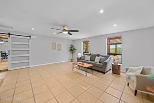10231 E Discovery Dr, Tucson, AZ 85748 - Photo 24
