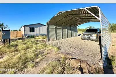 15000 W Many Horses Road, Tucson, AZ 85736 - Photo 2