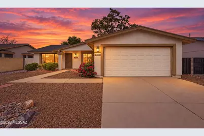 1574 W Highsmith Drive, Tucson, AZ 85746 - Photo 1