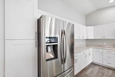 1574 W Highsmith Drive, Tucson, AZ 85746 - Photo 10