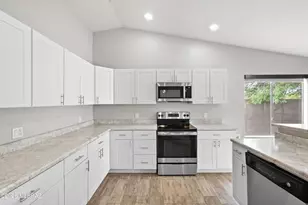 1574 W Highsmith Dr, Tucson, AZ 85746 - Photo 12