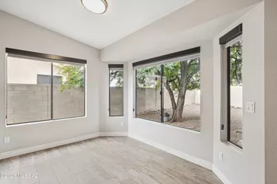 1574 W Highsmith Drive, Tucson, AZ 85746 - Photo 6