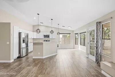 1574 W Highsmith Drive, Tucson, AZ 85746 - Photo 4