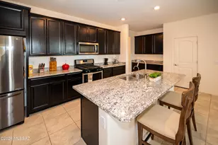 8746 E Stone Meadow Cir, Tucson, AZ 85730 - Photo 10