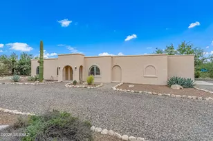 8300 E Ocotillo Dr, Tucson, AZ 85750 - Photo 2