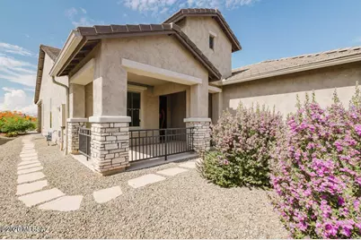 2484 E Copper Valley Way, Green Valley, AZ 85614 - Photo 4