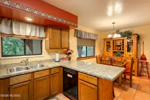 580 S Corpino De Pecho, Green Valley, AZ 85614 - Photo 10