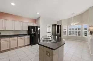 1612 N Rush Creek Ct, Green Valley, AZ 85614 - Photo 20
