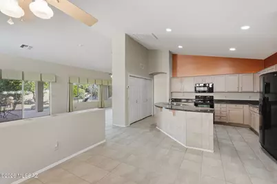 1612 N Rush Creek Court, Green Valley, AZ 85614 - Photo 18