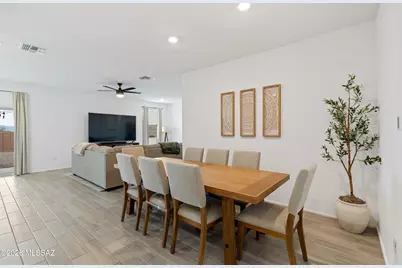 4951 E Wash Overlook Drive, Tucson, AZ 85706 - Photo 8
