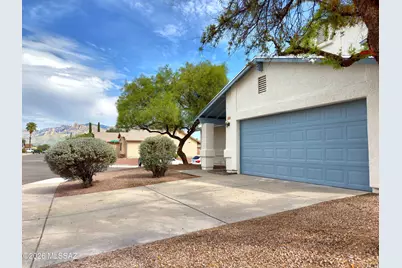 2741 W Camino Llano #2741, Tucson, AZ 85742 - Photo 2