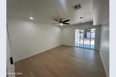 5846 E Grant Road, Tucson, AZ 85712 - Photo 8