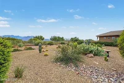 5643 S Atascosa Peak Drive, Green Valley, AZ 85622 - Photo 26