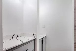 2754 N Tyndall Ave, Tucson, AZ 85719 - Photo 24