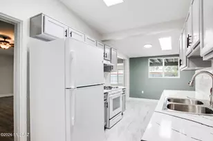 2754 N Tyndall Ave, Tucson, AZ 85719 - Photo 12