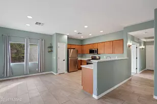 5582 W Sunset Vista Pl, Marana, AZ 85658 - Photo 10