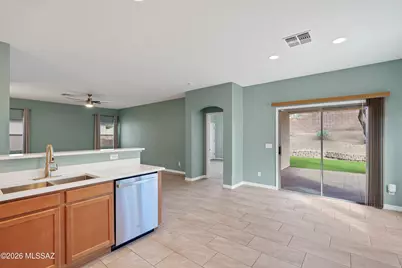 5582 W Sunset Vista Place, Marana, AZ 85658 - Photo 12