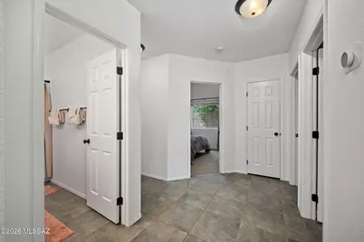 1640 N Fox Run Place, Tucson, AZ 85715 - Photo 14