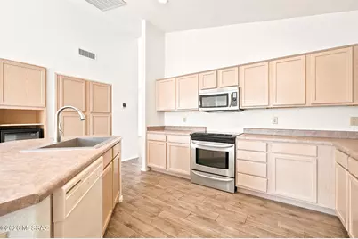 1133 N Desert Deer Pass, Green Valley, AZ 85614 - Photo 10