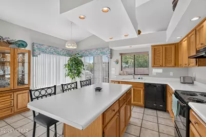 7768 E Marquise Drive, Tucson, AZ 85715 - Photo 20