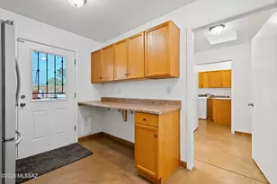 2725 E La Cienega Dr, Tucson, AZ 85716 - Photo 16
