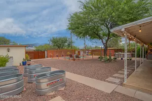 2725 E La Cienega Dr, Tucson, AZ 85716 - Photo 42