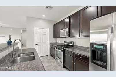 446 W Charles L McKay Street, Vail, AZ 85641 - Photo 6