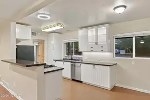 223 N Norton Ave, Tucson, AZ 85719 - Photo 8