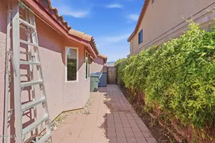 10660 E Channelside Dr, Tucson, AZ 85748 - Photo 42