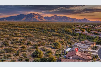 972 N Rams Head Road, Green Valley, AZ 85614 - Photo 2