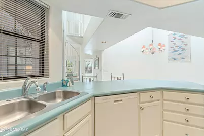 5402 N VÃ­a Del Arbolito, Tucson, AZ 85750 - Photo 12