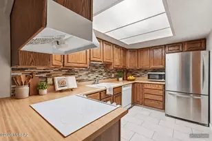 1949 N Swan Rd, Tucson, AZ 85712 - Photo 8