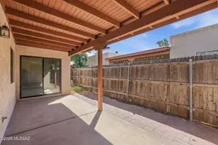 1949 N Swan Rd, Tucson, AZ 85712 - Photo 24